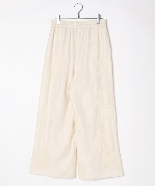 LEPSIM(レプシィム)の「シアー刺繍イージーパンツ 498786(その他パンツ・レディース・ブラック/アイボリー・FREE)」の16枚目の写真