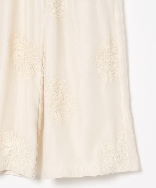 LEPSIM(レプシィム)の「シアー刺繍イージーパンツ 498786(その他パンツ・レディース・ブラック/アイボリー・FREE)」の19枚目の写真