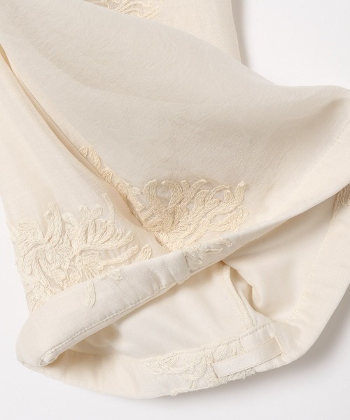 LEPSIM(レプシィム)の「シアー刺繍イージーパンツ 498786(その他パンツ・レディース・ブラック/アイボリー・FREE)」の22枚目の写真