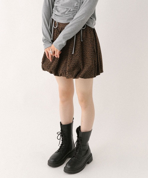 Heather(ヘザー)の「ギャザーバルーンミニスカート 576805(スカート・レディース・ベージュ/ブラウン系その他/チャコールグレー/ブラウン系その他2・S/M)」の4枚目の写真