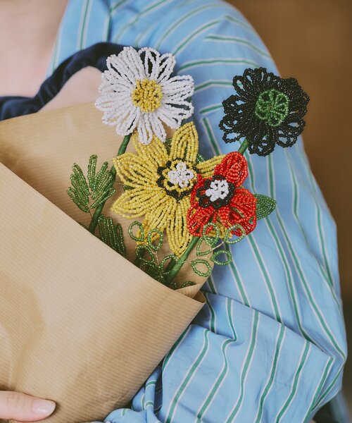 BIRTHDAY BAR（バースデイバー）の「【SAHIR サヒール】Beads flower　ビーズフラワー（フラワーベース・レディース・ホワイト/イエロー/ブラック/レッド・0）」の11枚目の写真