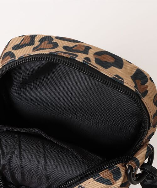 sanrio（サンリオ）の「サンリオ　ミニショルダーバッグ（ショルダーバッグ・レディース・ブラック/ブラック系その他/アイボリー/ブラウン系その他/レオパード・FREE）」の14枚目の写真