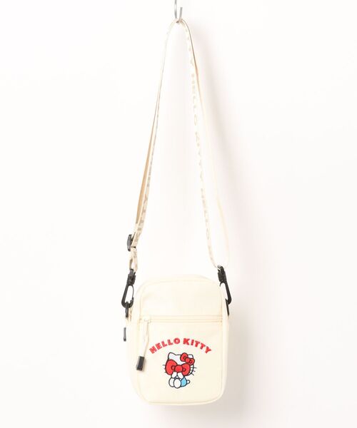 新品　サンリオ　ショルダーバッグ Amazon.co.jp: サンリオ(SANRIO) ハローキティ フェイス形