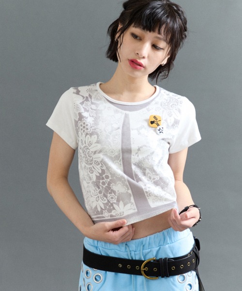 FTW(エフティダブリュー)の「LACE PRINT TOP(Tシャツ/カットソー・レディース・チャコールグレー/オフホワイト・MEDIUM/SMALL)」の2枚目の写真