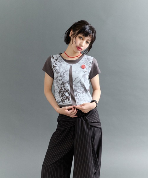 FTW(エフティダブリュー)の「LACE PRINT TOP(Tシャツ/カットソー・レディース・チャコールグレー/オフホワイト・MEDIUM/SMALL)」の10枚目の写真