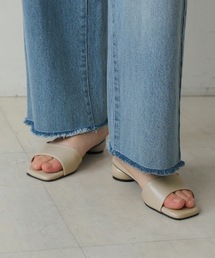 Bou Jeloud（ブージュルード）の「アシンメトリーミュール（サンダル）」