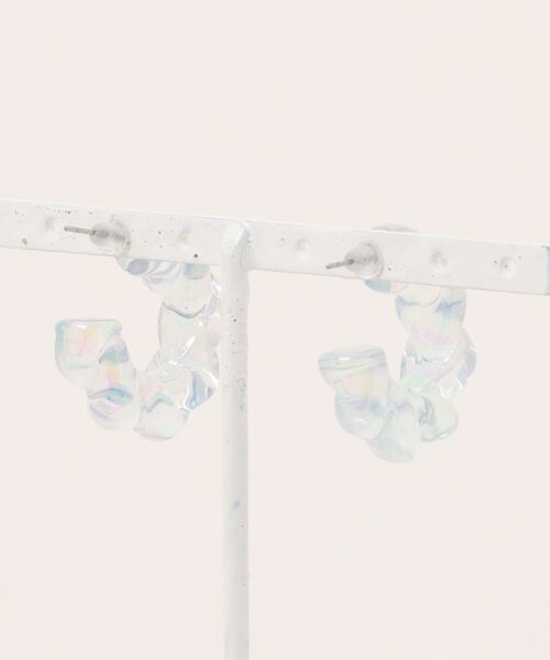 tone(トーン)の「【88eighty-eight】アクリルツイストリングピアス【import】(MA)(ピアス(両耳用)・レディース・グリーン/ピンク/パープル/オレンジ/ブルー/ライトピンク・FREE)」の7枚目の写真