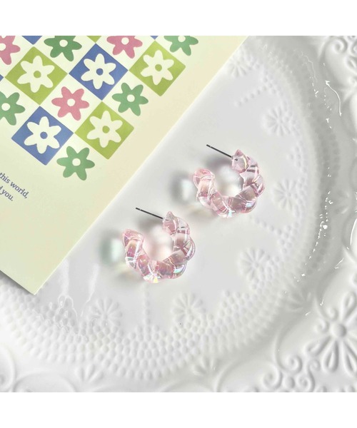 tone(トーン)の「【88eighty-eight】アクリルツイストリングピアス【import】(MA)(ピアス(両耳用)・レディース・グリーン/ピンク/パープル/オレンジ/ブルー/ライトピンク・FREE)」の5枚目の写真