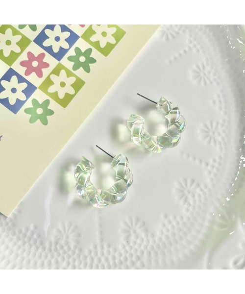 tone(トーン)の「【88eighty-eight】アクリルツイストリングピアス【import】(MA)(ピアス(両耳用)・レディース・グリーン/ピンク/パープル/オレンジ/ブルー/ライトピンク・FREE)」の14枚目の写真