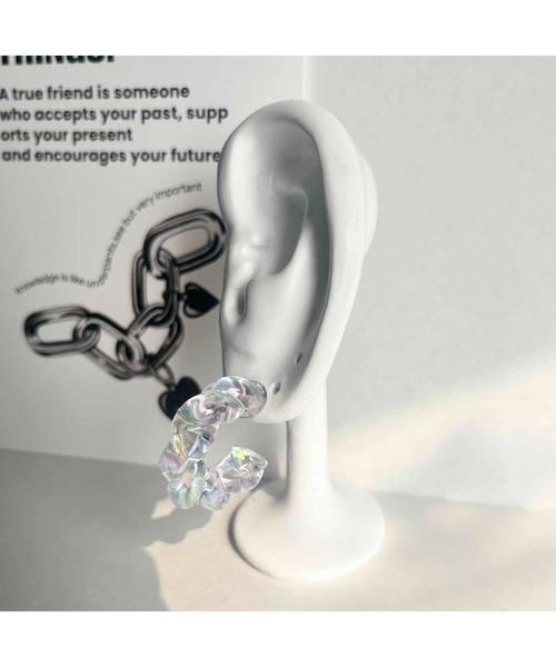tone(トーン)の「【88eighty-eight】アクリルツイストリングピアス【import】(MA)(ピアス(両耳用)・レディース・グリーン/ピンク/パープル/オレンジ/ブルー/ライトピンク・FREE)」の11枚目の写真