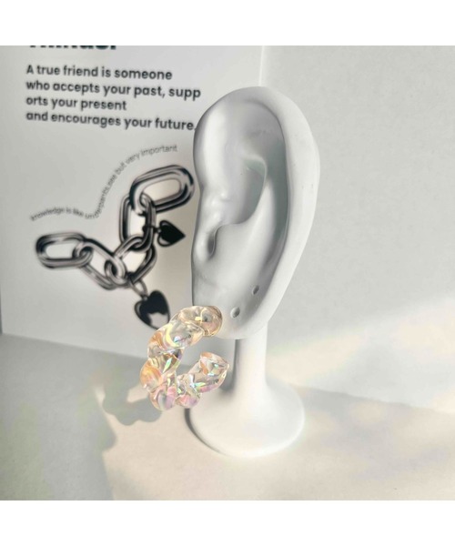 tone(トーン)の「【88eighty-eight】アクリルツイストリングピアス【import】(MA)(ピアス(両耳用)・レディース・グリーン/ピンク/パープル/オレンジ/ブルー/ライトピンク・FREE)」の8枚目の写真