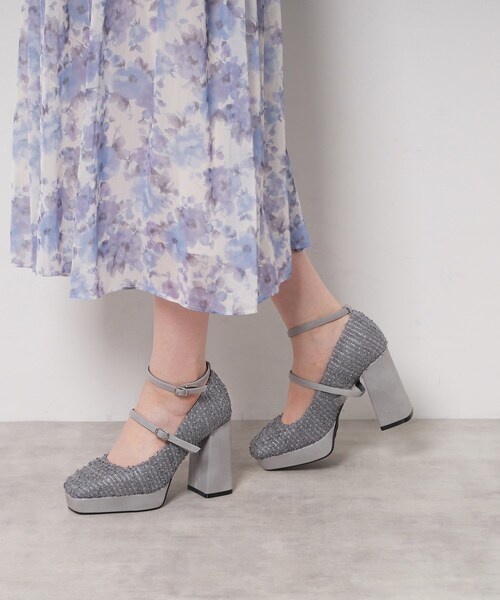 ESPERANZA（エスペランサ）の「スクエアトゥダブルストラップ厚底パンプス（パンプス・レディース・グレー系2/ホワイト系3/ブラック系2・22.5cm/23.0cm/23.5cm/24.0cm/22.0cm/24.5cm）」の3枚目の写真