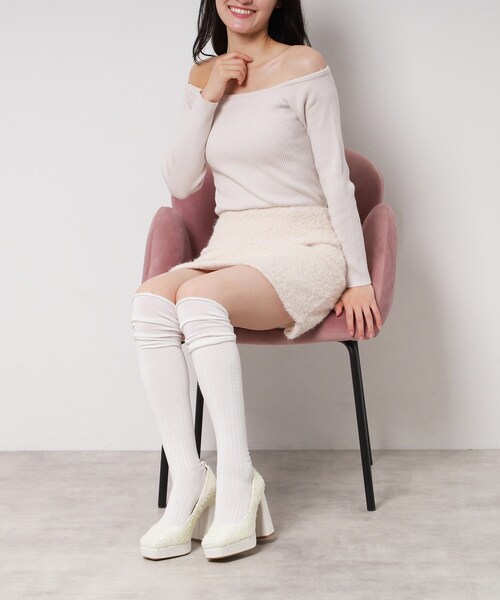 ESPERANZA（エスペランサ）の「スクエアトゥダブルストラップ厚底パンプス（パンプス・レディース・グレー系2/ホワイト系3/ブラック系2・22.5cm/23.0cm/23.5cm/24.0cm/22.0cm/24.5cm）」の6枚目の写真