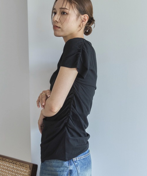 feepur（フェピュール）の「アシンメトリーラッフルシアーTee（Tシャツ/カットソー・レディース・オフホワイト/ブラック・MEDIUM）」の21枚目の写真