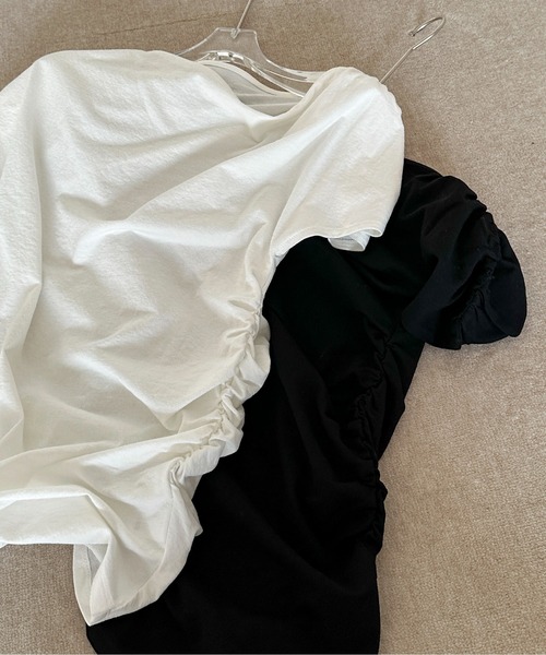 feepur（フェピュール）の「アシンメトリーラッフルシアーTee（Tシャツ/カットソー・レディース・オフホワイト/ブラック・MEDIUM）」の16枚目の写真