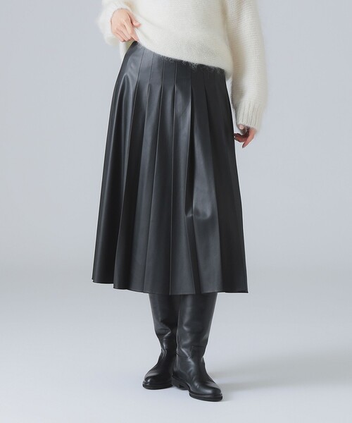 EFFE BEAMS（エッフェビームス）の「フェイクレザー プリーツスカート（スカート・レディース・ブラウン/ブラック・38）」の10枚目の写真