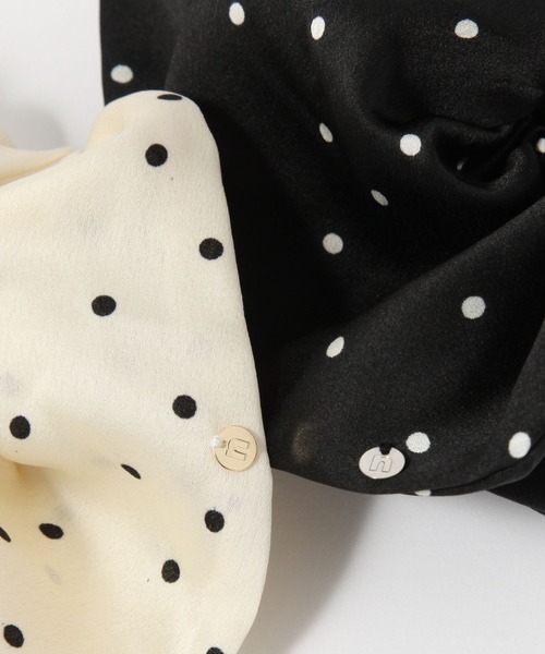 niko and...（ニコアンド）の「BIGドット柄シュシュ（シュシュ・レディース・ホワイト/ブラック・0）」の4枚目の写真