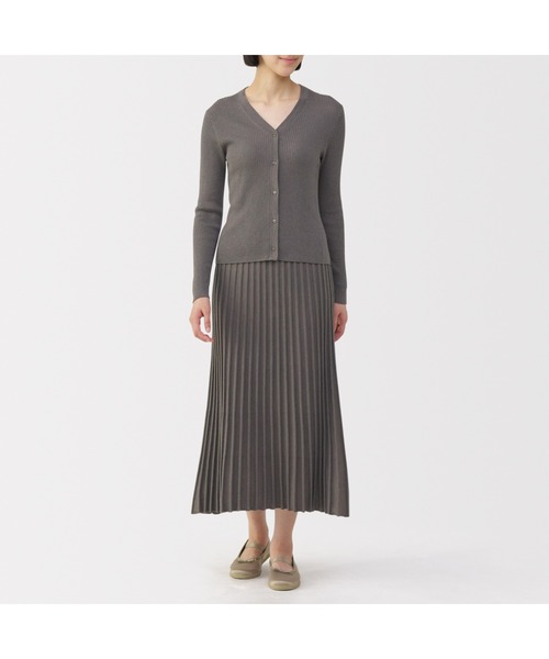 無印良品（ムジルシリョウヒン）の「婦人　柔らかい中敷を使用した　撥水ストラップリボンフラットシューズ（その他シューズ・レディース・ブラック/ブラウン系・22.5cm/23.0cm/23.5cm/24.0cm/24.5cm/25.0cm）」の11枚目の写真