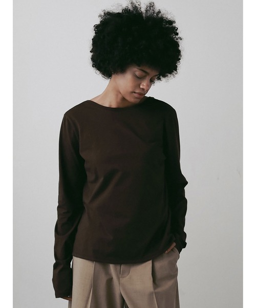 HER.(ハー)の「ニュアンスロングTシャツ(Tシャツ/カットソー・レディース・ブラウン/ホワイト・フリー)」の4枚目の写真