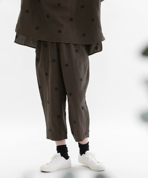 nop de nod(ノップドゥノッド)の「Pommeリネンレーヨンpolka刺繍パンツ(その他パンツ・レディース・ネイビー/ダークグレー/ブラック・M)」の7枚目の写真