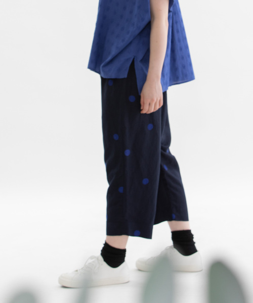 nop de nod(ノップドゥノッド)の「Pommeリネンレーヨンpolka刺繍パンツ(その他パンツ・レディース・ネイビー/ダークグレー/ブラック・M)」の20枚目の写真