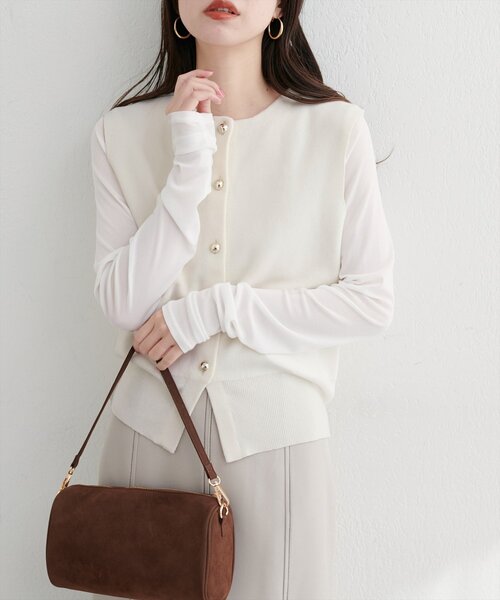 natural couture（ナチュラルクチュール）の「金釦ノースリきれいめニットベスト（ニット/セーター・レディース・ブラウン/ブラック/オフホワイト・FREE）」の4枚目の写真