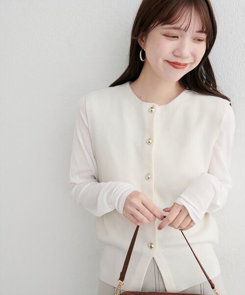 natural couture（ナチュラルクチュール）の「金釦ノースリきれいめニットベスト（ニット/セーター・レディース・ブラウン/ブラック/オフホワイト・FREE）」の5枚目の写真