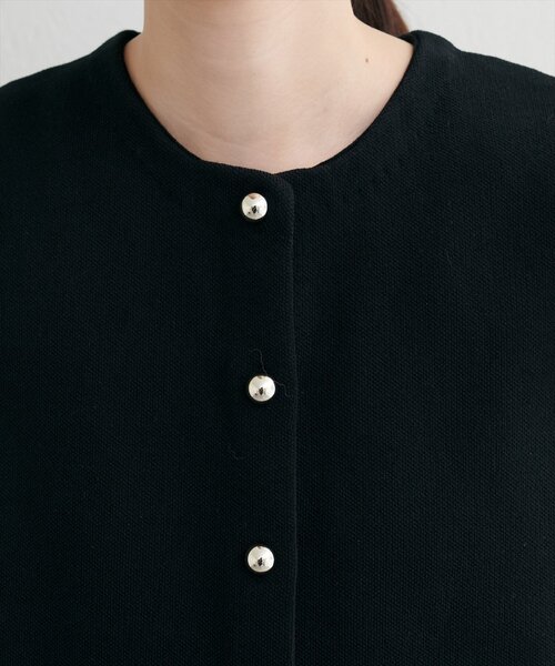 natural couture（ナチュラルクチュール）の「金釦ノースリきれいめニットベスト（ニット/セーター・レディース・ブラウン/ブラック/オフホワイト・FREE）」の22枚目の写真