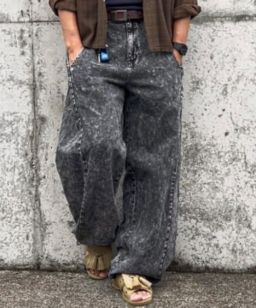 8(eight)(エイト)の「ワイドバルーンスナップデニム(デニムパンツ・メンズ・ブラック/ブルー系その他/キナリ/ブラック系その他・MEDIUM/SMALL/LARGE)」の1枚目の写真