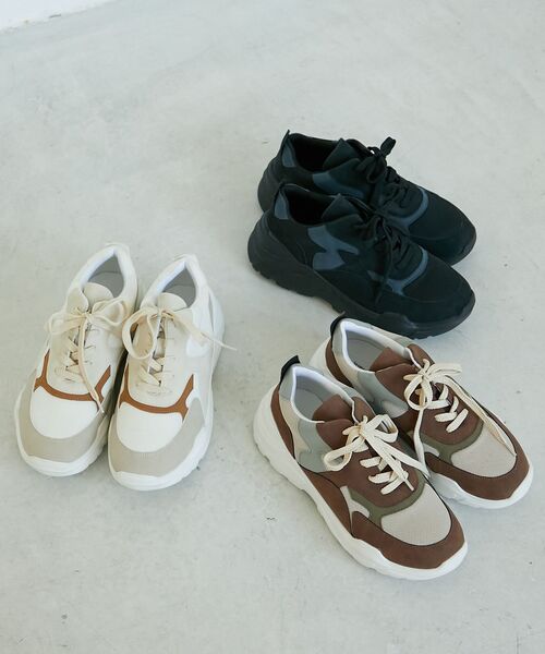 le.coeur blanc（ルクールブラン）の「《WEB限定アイテム》クッションソールボリュームスニーカー（スニーカー・レディース・ホワイト系その他2/ブラック系その他/ブラウン系その他2・39/38/37/36）」の2枚目の写真