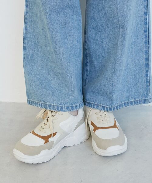 le.coeur blanc（ルクールブラン）の「《WEB限定アイテム》クッションソールボリュームスニーカー（スニーカー・レディース・ホワイト系その他2/ブラック系その他/ブラウン系その他2・39/38/37/36）」の5枚目の写真