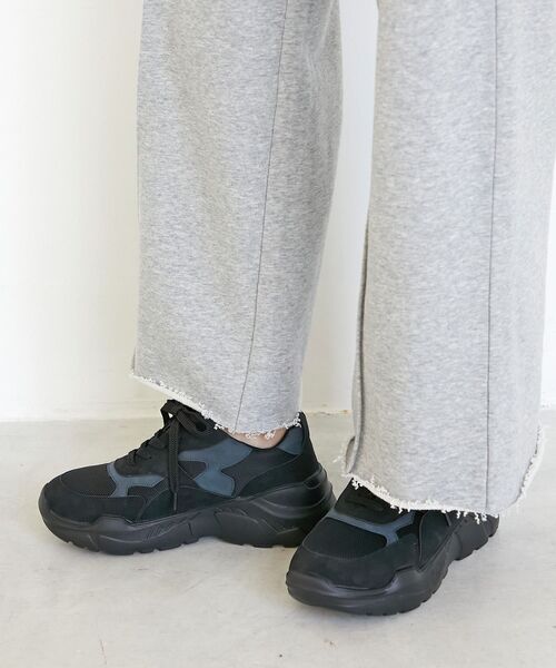 le.coeur blanc（ルクールブラン）の「《WEB限定アイテム》クッションソールボリュームスニーカー（スニーカー・レディース・ホワイト系その他2/ブラック系その他/ブラウン系その他2・39/38/37/36）」の8枚目の写真