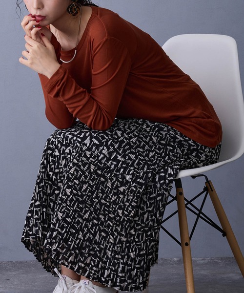 NICOLE white(ニコルホワイト)の「シアーロングTシャツ(Tシャツ/カットソー・レディース・グレー/ブラック/ブラウン・FREE)」の8枚目の写真