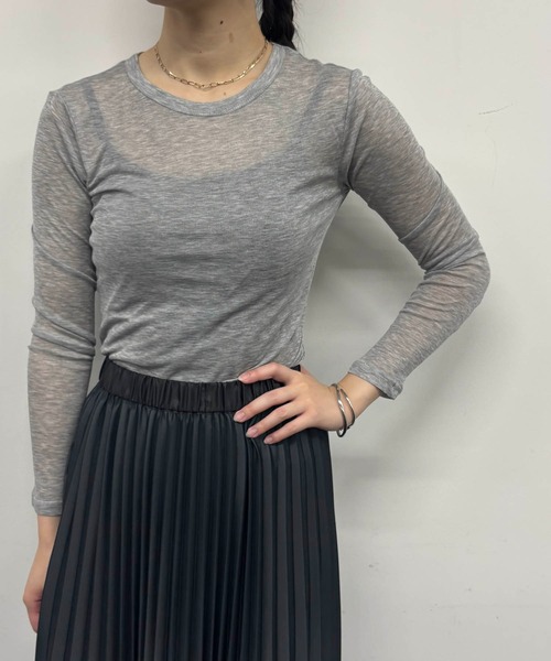 NICOLE white(ニコルホワイト)の「シアーロングTシャツ(Tシャツ/カットソー・レディース・グレー/ブラック/ブラウン・FREE)」の17枚目の写真