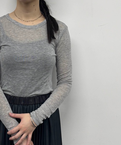 NICOLE white(ニコルホワイト)の「シアーロングTシャツ(Tシャツ/カットソー・レディース・グレー/ブラック/ブラウン・FREE)」の18枚目の写真