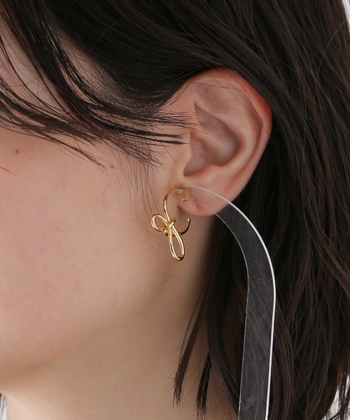 IENA(イエナ)の「BAR Jewellery/バージュエリー TINY FIOCCO PIERCE ピアス(両耳)(ピアス(両耳用)・レディース・ゴールド・FREE)」の9枚目の写真