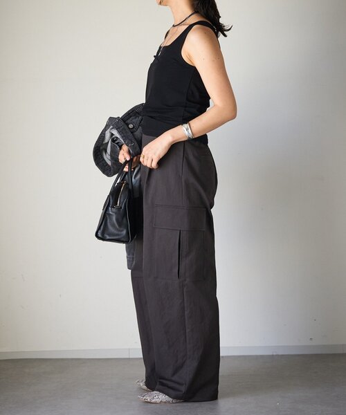 RIVE DROITE(リヴドロワ)の「【MYSELFbyRD(マイセルフバイリヴドロワ)】Tank top(キャミソール・レディース・ブラック/ベージュ・FREE)」の5枚目の写真