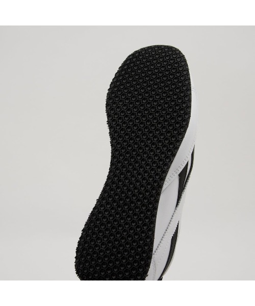 Reebok(リーボック)の「R400(スニーカー・メンズ・ホワイト/ブラック・23.5cm/24.0cm/25.0cm/25.5cm/26.0cm/27.0cm/28.0cm/28.5cm/24.5cm/26.5cm/27.5cm/23.0cm)」の3枚目の写真