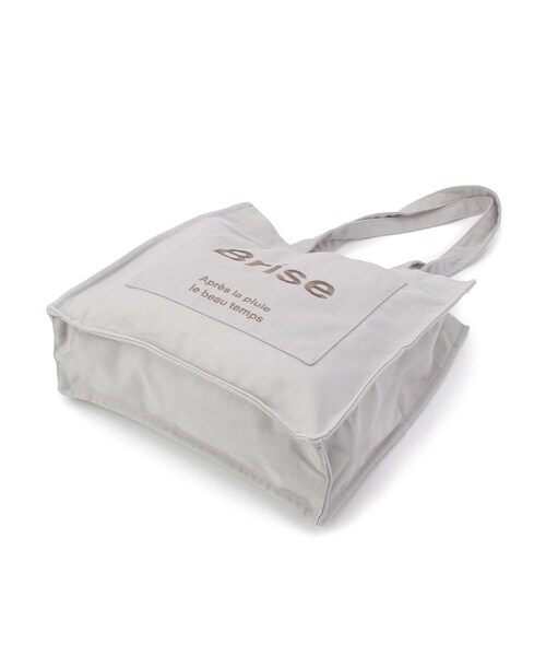 one'sterrace(ワンズテラス)の「SE ポケットスクエアロゴトート(トートバッグ・レディース・ブラック系8/グレー系4/アイボリー系8・99)」の7枚目の写真