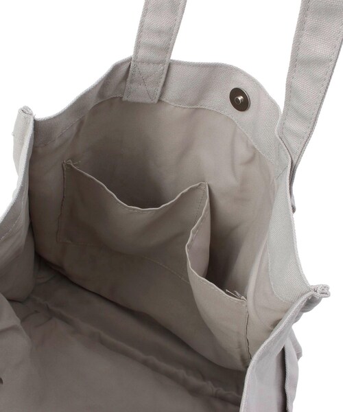 one'sterrace(ワンズテラス)の「SE ポケットスクエアロゴトート(トートバッグ・レディース・ブラック系8/グレー系4/アイボリー系8・99)」の16枚目の写真