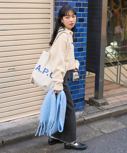 FREAK'S STORE(フリークスストア)の「襟付き ポケットショートニットカーディガン/クロップド丈ニット/ポロ襟ニット(カーディガン/ボレロ・レディース・チャコール/オフホワイト/グレー/ブルーグリーン/ピンク・フリ-)」の18枚目の写真