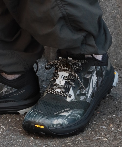 Altra ブラック スニーカー and wander/アンドワンダー×ALTRA/アルトラ M LONE PEAK 9+ AW