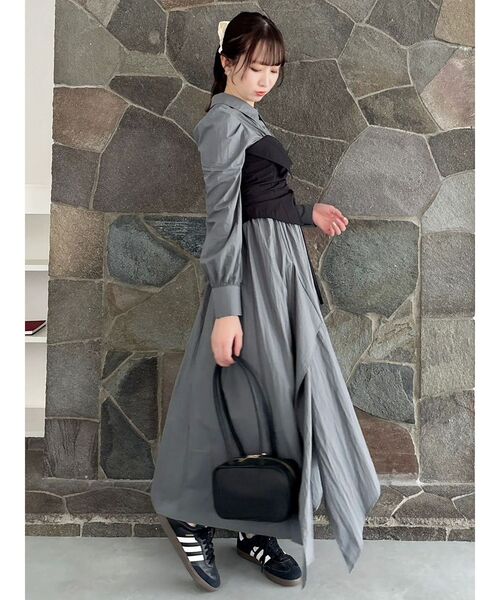 dazzlin（ダズリン）の「ギャザーシャツボリュームワンピース（ワンピース・レディース・グレー/アイボリー・SMALL/MEDIUM）」の11枚目の写真