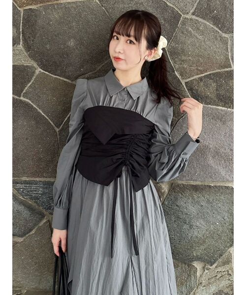 dazzlin（ダズリン）の「ギャザーシャツボリュームワンピース（ワンピース・レディース・グレー/アイボリー・SMALL/MEDIUM）」の14枚目の写真
