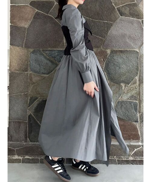 dazzlin（ダズリン）の「ギャザーシャツボリュームワンピース（ワンピース・レディース・グレー/アイボリー・SMALL/MEDIUM）」の16枚目の写真
