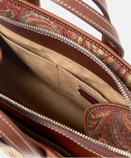 UNITED ARROWS（ユナイテッドアローズ）の「＜A VACATION＞SABRINA トートバッグ（トートバッグ・レディース・ブラック/オレンジ・FREE）」の10枚目の写真