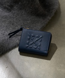 russet（ラシット）の「エンボスモノグラムハーフウォレット（財布）」