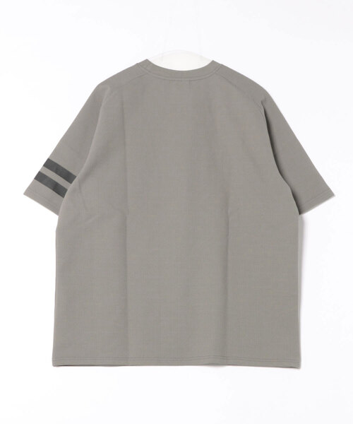 Hurley （ハーレー）の「【Hurley/ハーレー】ヘビーウェイトサーマルTシャツ　吸水速乾　オーバーサイズシルエット　THERMAL BP SS（Tシャツ/カットソー・メンズ・ブラック/オフホワイト/カーキブラウン/ブラック×イエロー/ブラック×ブルー/ブラック×ピンク・LARGE/MEDIUM/SMALL/X-LARGE）」の19枚目の写真