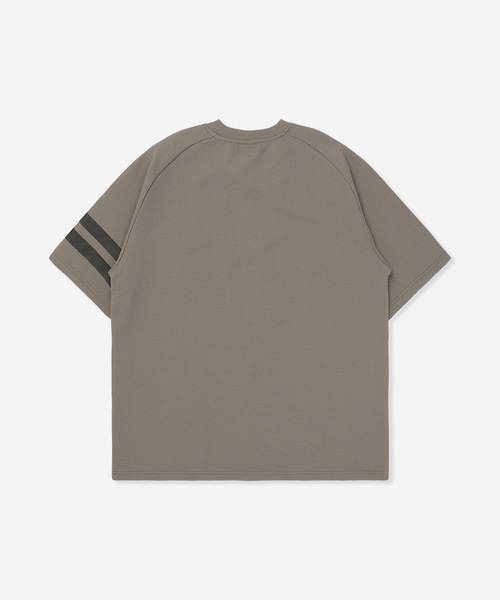 Hurley （ハーレー）の「【Hurley/ハーレー】ヘビーウェイトサーマルTシャツ　吸水速乾　オーバーサイズシルエット　THERMAL BP SS（Tシャツ/カットソー・メンズ・ブラック/オフホワイト/カーキブラウン/ブラック×イエロー/ブラック×ブルー/ブラック×ピンク・LARGE/MEDIUM/SMALL/X-LARGE）」の13枚目の写真