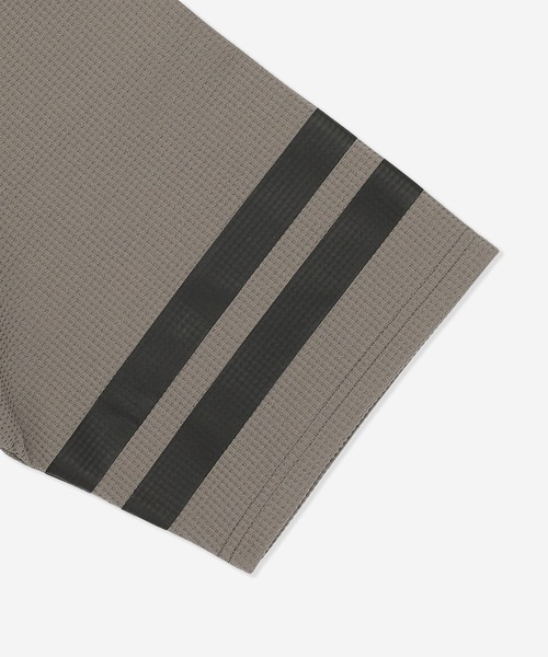 Hurley （ハーレー）の「【Hurley/ハーレー】ヘビーウェイトサーマルTシャツ　吸水速乾　オーバーサイズシルエット　THERMAL BP SS（Tシャツ/カットソー・メンズ・ブラック/オフホワイト/カーキブラウン/ブラック×イエロー/ブラック×ブルー/ブラック×ピンク・LARGE/MEDIUM/SMALL/X-LARGE）」の15枚目の写真